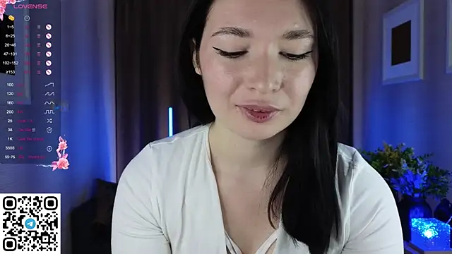 cute club online show from 09-17-25, 05:15