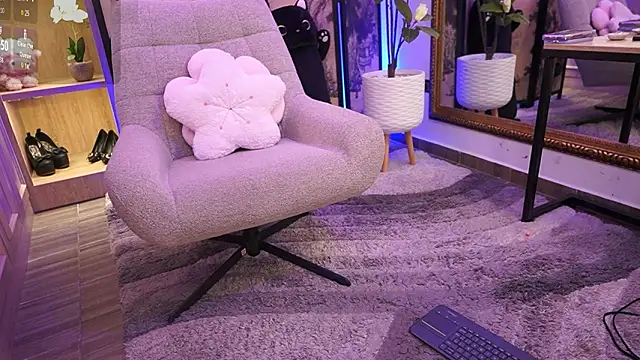 NamiKimura online show from 03-09-26, 07:28