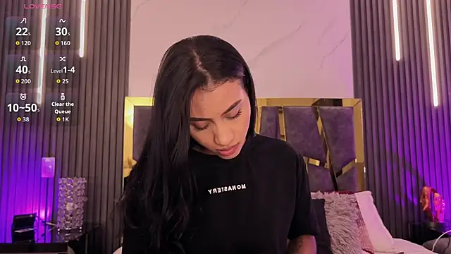 ScarletTorres online show from 04-28-26, 06:23