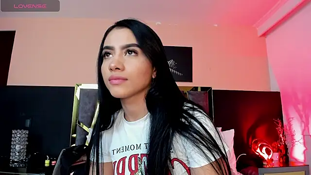 ScarletTorres online show from 11-05-25, 06:33