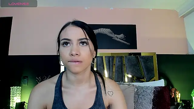 ScarletTorres online show from 12-20-25, 03:04