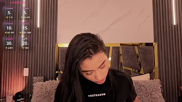 ScarletTorres online show from 06-12-26, 07:11