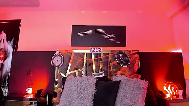 ScarletTorres online show from 10-23-25, 06:39