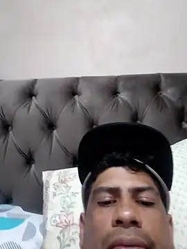 Snapshot of paulinhogostosinho chatting on 10-29-25, 07:13 paulinhogostosinho online show from 10-29-25, 07:13