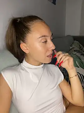 CristinaSww online show from 10-15-25, 07:22