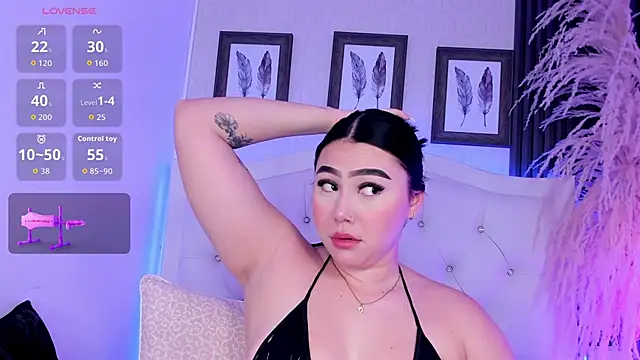 kitty blueee online show from 11-12-25, 02:26