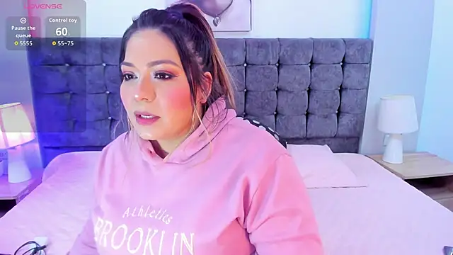 isabella horney  online show from 11-16-25, 07:51