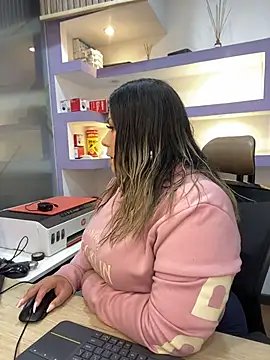 isabella horney  online show from 02-14-26, 01:55