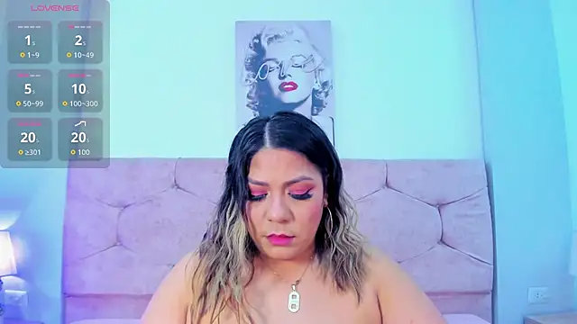 isabella horney  online show from 09-23-25, 04:36