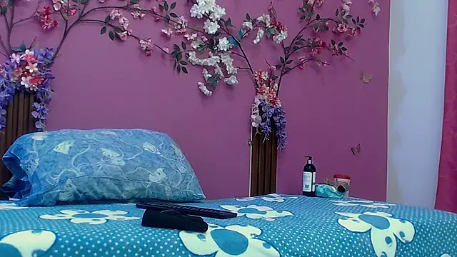 skinnybarbie022 online show from 11-08-25, 01:20