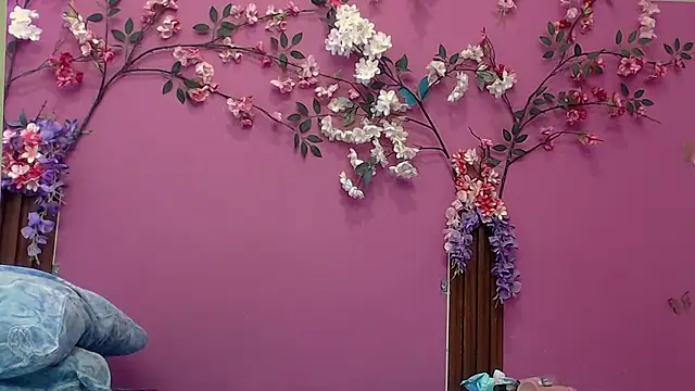 skinnybarbie022 online show from 10-21-25, 01:27