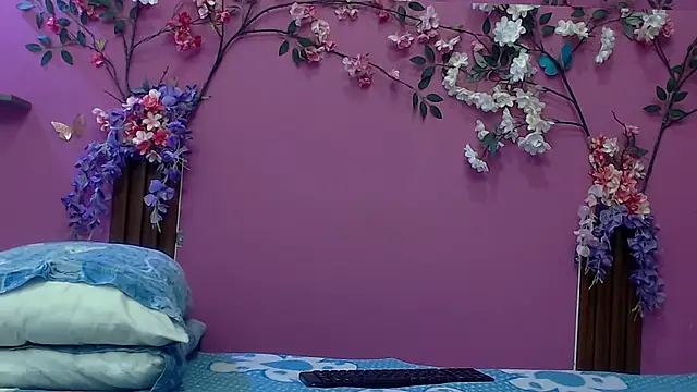 skinnybarbie022 online show from 10-25-25, 01:05