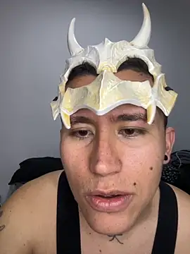 Snapshot of Kurtxxx22 chatting on 10-29-25, 03:38 Kurtxxx22 online show from 10-29-25, 03:38