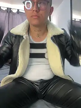Kurtxxx22 online show from 05-12-26, 07:20