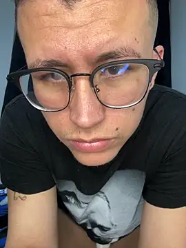 Kurtxxx22 online show from 11-26-25, 04:56