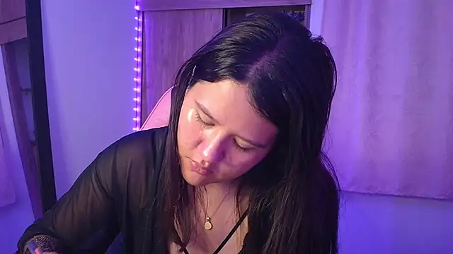 Oliviawatson1 online show from 03-28-26, 12:17