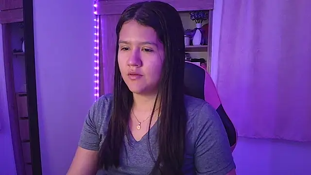 Snapshot of Oliviawatson1 chatting on 07-15-26, 11:17 Oliviawatson1 online show from 07-15-26, 11:17
