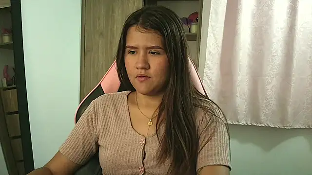 Oliviawatson1 online show from 09-25-25, 12:55