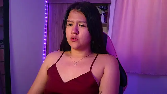 Oliviawatson1 online show from 04-02-26, 12:34