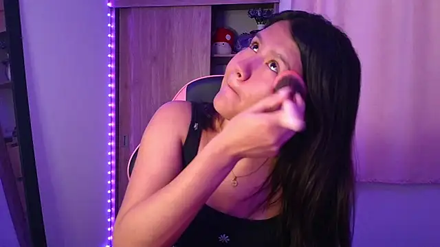 Oliviawatson1 online show from 03-22-26, 12:29