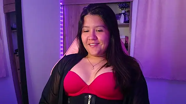 Oliviawatson1 online show from 05-10-26, 12:31