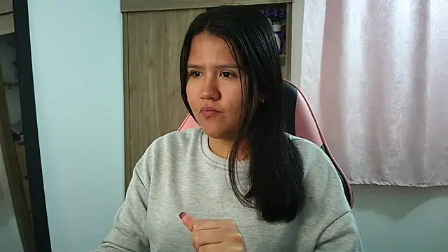 Oliviawatson1 online show from 01-15-26, 12:19