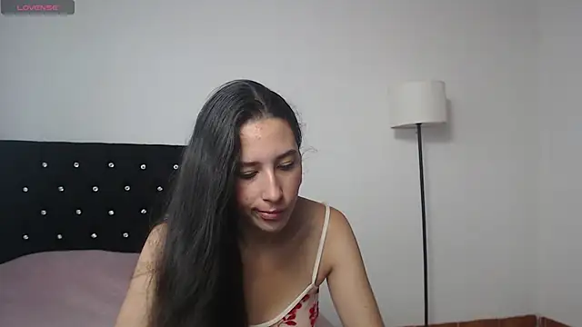 lilacream online show from 10-05-25, 03:25