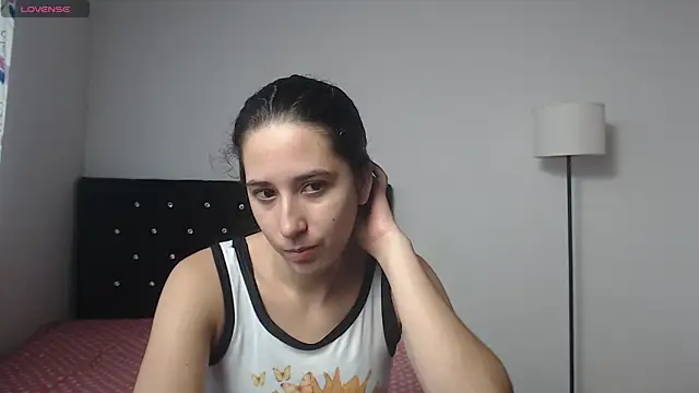 lilacream online show from 10-21-25, 02:38