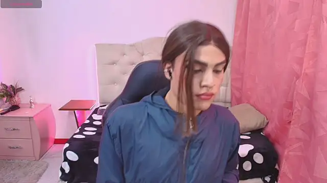 lailahdark online show from 11-06-25, 04:05