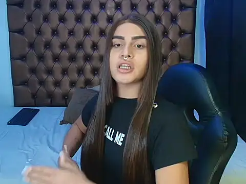 lailahdark online show from 11-29-25, 04:23