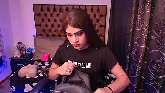 lailahdark online show from 04-30-26, 08:27