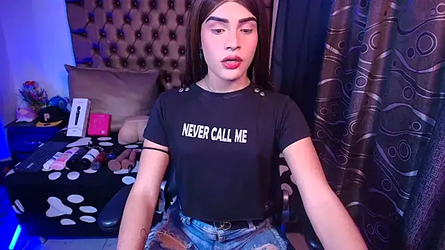 lailahdark online show from 05-05-26, 08:45