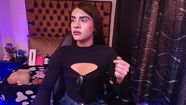 lailahdark online show from 04-28-26, 08:13