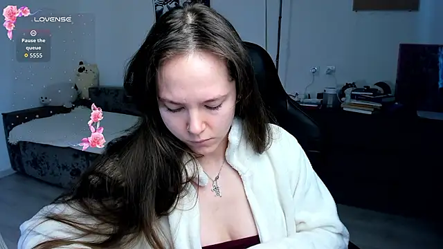 cute little ass online show from 03-02-26, 12:12