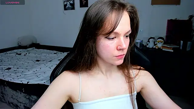 cute little ass online show from 02-14-26, 02:34