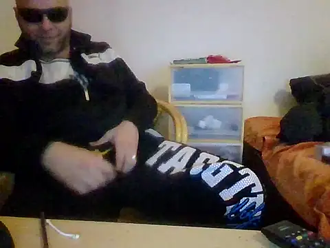 Snapshot of SmokedAlloy2 chatting on 02-21-26, 04:31 SmokedAlloy2 online show from 02-21-26, 04:31