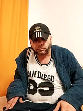 Snapshot of SmokedAlloy2 chatting on 02-18-26, 02:31 SmokedAlloy2 online show from 02-18-26, 02:31