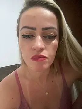 Snapshot of Alerquinasc chatting on 11-06-25, 07:34 Alerquinasc online show from 11-06-25, 07:34