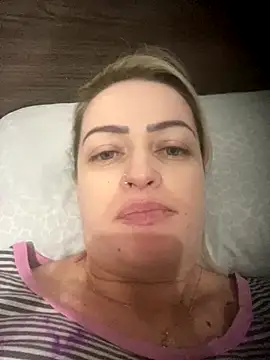 Snapshot of Alerquinasc chatting on 12-16-25, 06:28 Alerquinasc online show from 12-16-25, 06:28