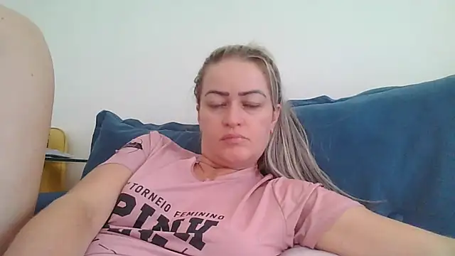 Snapshot of Alerquinasc chatting on 03-26-26, 11:41 Alerquinasc online show from 03-26-26, 11:41