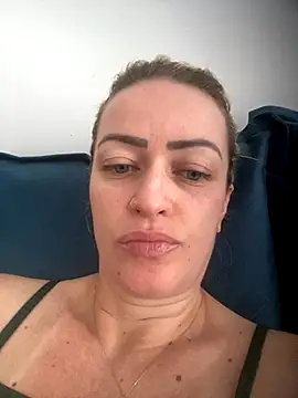 Snapshot of Alerquinasc chatting on 11-02-25, 04:23 Alerquinasc online show from 11-02-25, 04:23