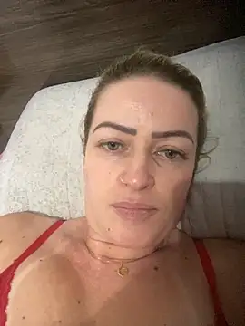 Snapshot of Alerquinasc chatting on 11-08-25, 05:55 Alerquinasc online show from 11-08-25, 05:55