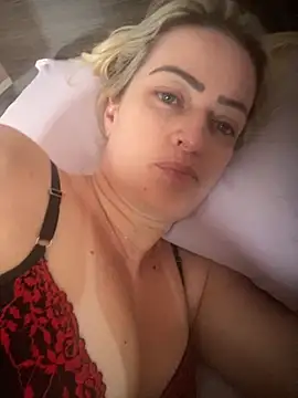 Snapshot of Alerquinasc chatting on 11-30-25, 05:36 Alerquinasc online show from 11-30-25, 05:36