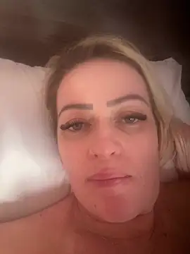 Snapshot of Alerquinasc chatting on 01-14-26, 07:50 Alerquinasc online show from 01-14-26, 07:50