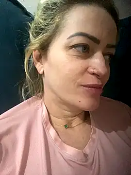 Snapshot of Alerquinasc chatting on 11-09-25, 11:09 Alerquinasc online show from 11-09-25, 11:09