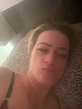 Snapshot of Alerquinasc chatting on 02-02-26, 07:57 Alerquinasc online show from 02-02-26, 07:57