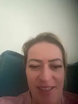 Snapshot of Alerquinasc chatting on 02-01-26, 09:57 Alerquinasc online show from 02-01-26, 09:57