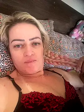 Snapshot of Alerquinasc chatting on 12-14-25, 03:50 Alerquinasc online show from 12-14-25, 03:50