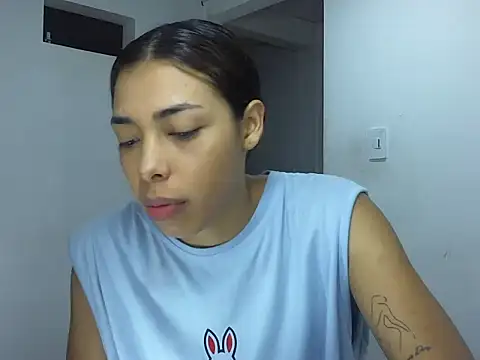 Snapshot of MeganAndMax@xh chatting on 09-09-25, 12:21 MeganAndMaxxh online show from 09-09-25, 12:21