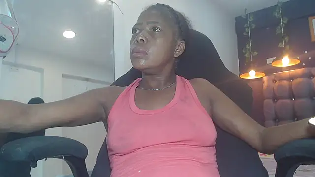 Snapshot of JackyHotBlack chatting on 10-04-25, 04:41 JackyHotBlack online show from 10-04-25, 04:41